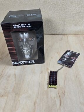 Terminator Genisys Endo Skull Loot Crate Replica + Brain Chip Keychain